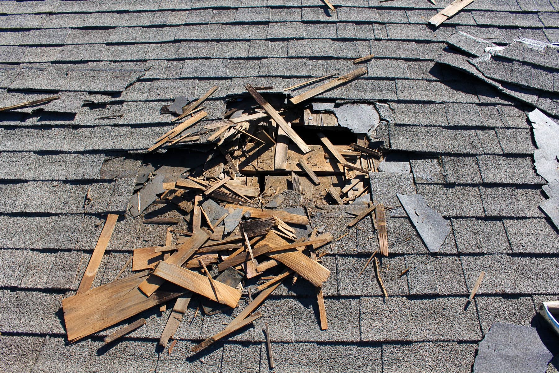 What Is the Difference Between Re Roofing and Roof Repairs?