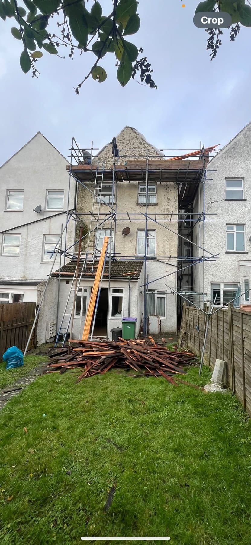 Scaffold up for a full re roof